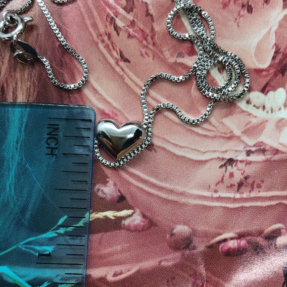 Sterling Silver Heart 💜 Necklace - Picture 4 of 4